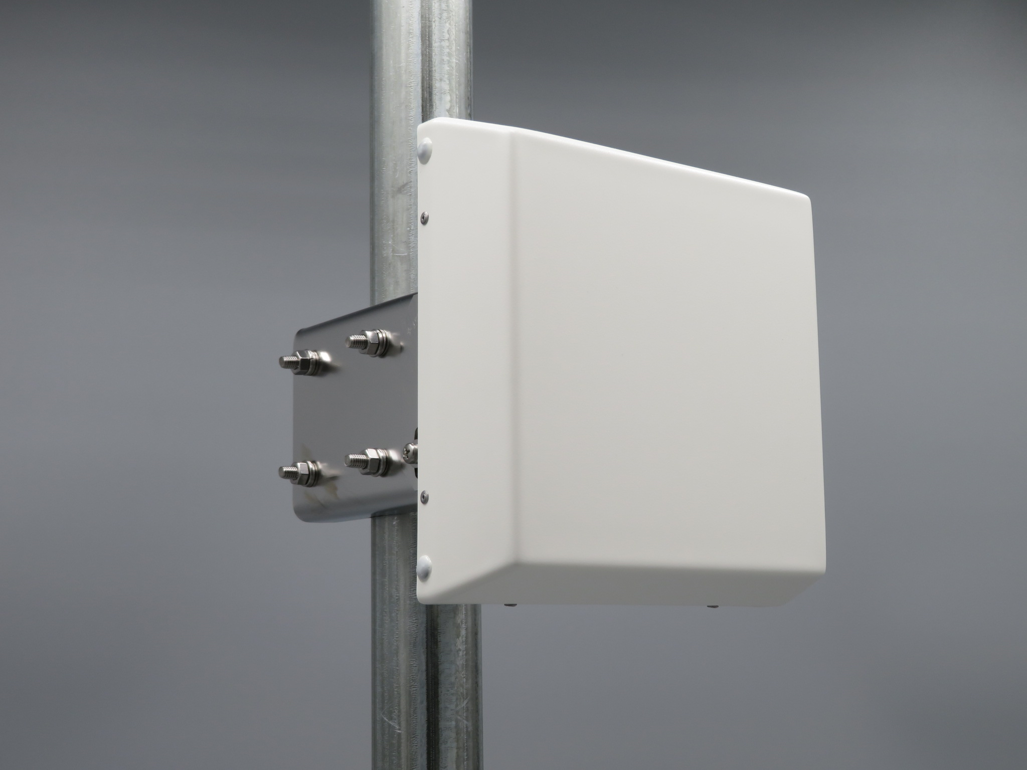 仕様書：4.9GHz帯V/H共用小型平面アンテナのサムネイル